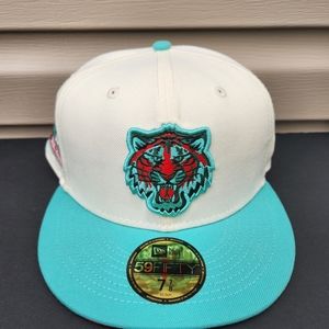 Off White Detroit Tigers Mint Green Visor Red Bottom Size 7 7/8